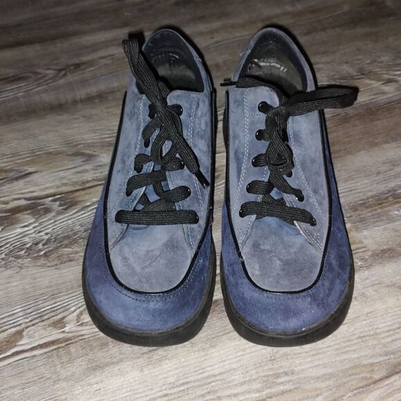 Hush Puppies Suede Platform Comfort Sneaker’s Sz 10 - Picture 2 of 6